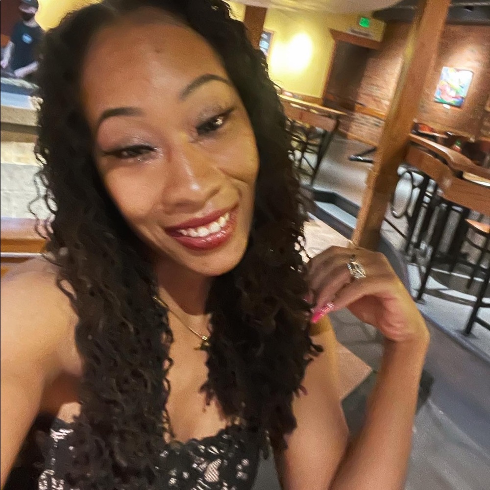 Meet your Posher, Nisa